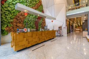 Vstupní hala nebo recepce v ubytování Ascent Hotel & Cafe Malang + 37 fotografií