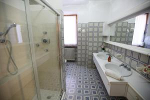 Agriturismo Villa Paradiso Esotico的一间浴室