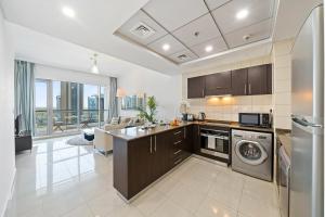 Fotografie z fotogalerie ubytování Nice & Comfy 1BR w/ Marina Views / Walk to beach v Dubaji