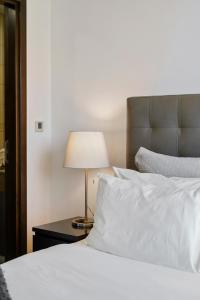 Fotografie z fotogalerie ubytování Nice & Comfy 1BR w/ Marina Views / Walk to beach v Dubaji