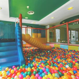 Der Kid's Club in der Unterkunft Radisson Resort and Suites Phuket