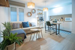Kuchyň nebo kuchyňský kout v ubytování Apartamento La Habanera de Cadiz