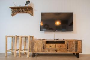 TV a/nebo společenská místnost v ubytování Apartamento La Habanera de Cadiz