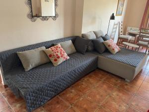 A seating area at La casita del pueblo