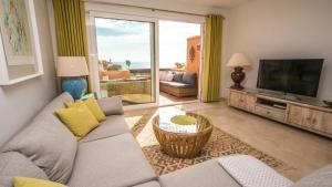 TV a/nebo společenská místnost v ubytování Los Granados 2022