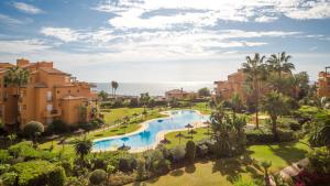 Bazén v ubytování Los Granados 2022 nebo v jeho okolí