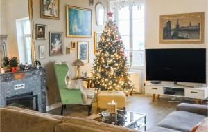 Fotografia z galérie ubytovania Lovely Home In Loge- Fougereuse v destinácii Loge-Fougereuse
