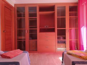Posteľ alebo postele v izbe v ubytovaní Nuza, Villa con Piscina y Barbacoa