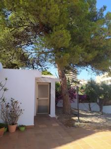 Vonkajšia záhrada v ubytovaní Nuza, Villa con Piscina y Barbacoa