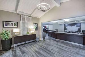 Vstupní hala nebo recepce v ubytování La Quinta Inn by Wyndham Laredo I-35 + 32 fotografií