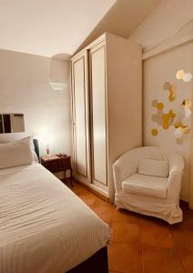A bed or beds in a room at Rome Downtown Apartment_Sistina