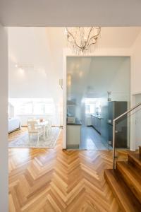 A kitchen or kitchenette at Penthouse Staatsoper