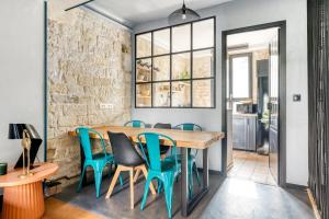 Zdjęcie z galerii obiektu Maison 60m² avec jardin de 90m² au centre de Paris w Paryżu