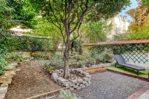 Fotografia z galérie ubytovania Maison 60m² avec jardin de 90m² au centre de Paris v Paríži