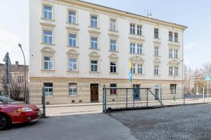 Budova, v ktorej sa apartmán nachádza