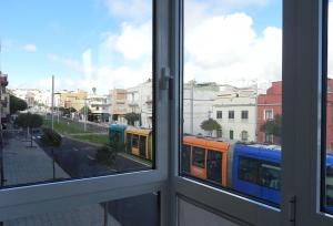 widok z okna pociągu w obiekcie Marea Urban w mieście La Laguna