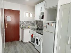 Kuchyňa alebo kuchynka v ubytovaní Sea view in Benalmadena