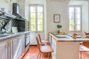 Η κουζίνα ή μικρή κουζίνα στο Appartement Rochalice - Welkeys