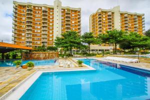 Imperio Romano com um 1dia no Acqua Park, Splash e Slide tesisinde veya buraya yakın yüzme havuzu