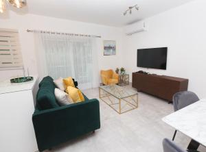 Gallery image of Soha suites II- A05- 2 bedrooms in Santiago de los Caballeros +4 photos