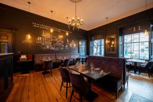 Posezení v ubytování No11 Boutique Hotel & Brasserie
