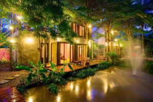สวนหย่อมนอก River CoCo @ Amphawa