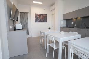 Kuchyň nebo kuchyňský kout v ubytování Piano Alto Home