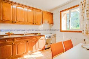 Kuchyňa alebo kuchynka v ubytovaní Finca LA CASETA Pollensa by Mallorca Villa Selection