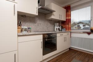 Kuchnia lub aneks kuchenny w obiekcie Appartement Imelda