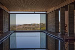 Bazén v ubytování Minthis Resort nebo v jeho okolí