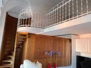 Imagen de la galería de APPARTAMENTO DI CHARME NEL CUORE DI SANREMO, en San Remo