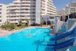 Bazén v ubytovaní Benal Beach 907 alebo v jeho blízkosti