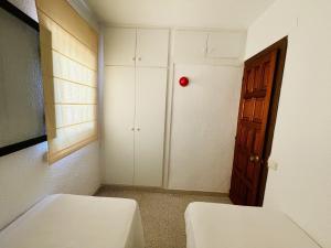 Posteľ alebo postele v izbe v ubytovaní A690 - Madrimar - 2004 Finestrat s.l.