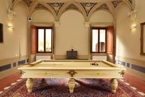 Biliardový stôl v ubytovaní Villa Sabolini