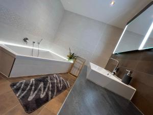 Fotografie z fotogalerie ubytování Suite Am Radweg v destinaci Pittenbach