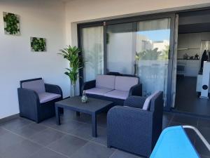 A seating area at Marta & Lorenzo Apartment. Fuerteventura