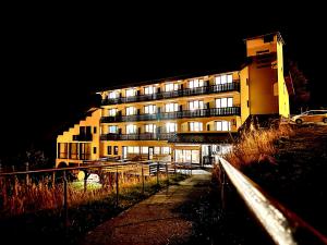 Gallery image of Hôtel Le Piolet in Les Menuires