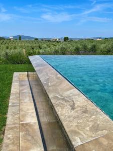 Bazén v ubytovaní Villa Preselle Country Resort alebo v jeho blízkosti