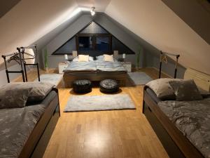 Postel nebo postele na pokoji v ubytování Apartmány City 2