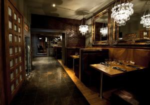 Restaurace v ubytování The Crown Hotel Bawtry-Doncaster