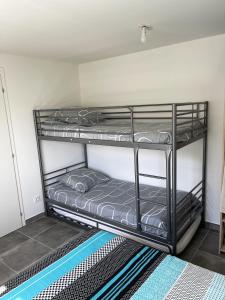 Fotografia z galérie ubytovania Appartement convivial à Cervione, 35 m², piscine partagée v destinácii Cervione