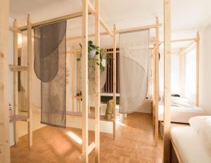 Posteľ alebo postele v izbe v ubytovaní Montagu Hostel