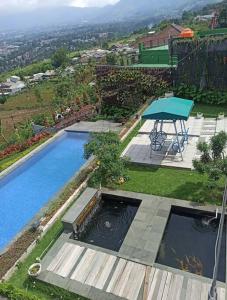 A view of the pool at 3 mountain village or nearby