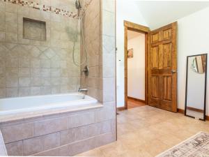 Ένα μπάνιο στο Wild Goose Lodge +25 φωτογραφίες