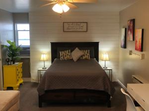 Ένα ή περισσότερα κρεβάτια σε δωμάτιο στο Cozy Studio +41 φωτογραφίες