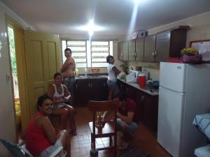 Η κουζίνα ή μικρή κουζίνα στο La Casa de Pedro Hostel