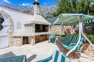 Fotografie z fotogalerie ubytování Apartments by the sea Zivogosce - Porat, Makarska - 6899 v Igrane