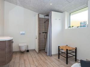Koupelna v ubytování Luxury Spa Retreat in Arrild - By Traum Ferienwohnungen + 23 fotografií