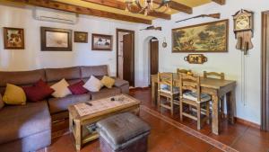 Zdjęcie z galerii obiektu Casa Rural la Sacri Guaro by Ruralidays w mieście Guaro