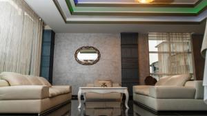 Posezení v ubytování MOX Hotel Wellness & Spa